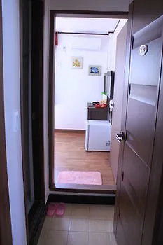 A Ji Hostel Jeju