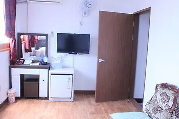 A Ji Hostel Jeju 2*,  South Korea