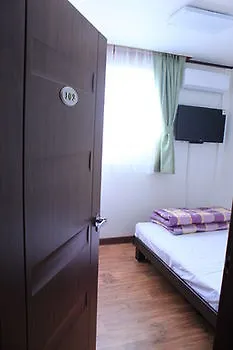 A Ji Hostel Jeju Hotel